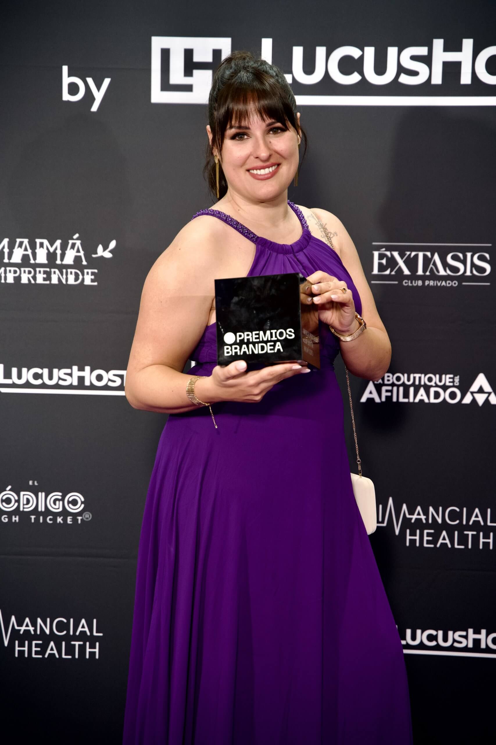 Ester López Urbano libro La Niña Que Sana